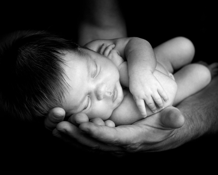 newborn baby sleeping photography